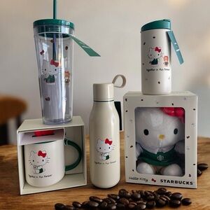 Starbucks x Hello Kitty Set of five